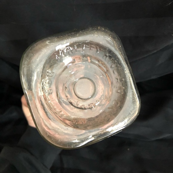 Antique Queen Quart Canning Jar - Picture 4 of 16